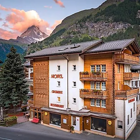 Hotel Cheminee 3*