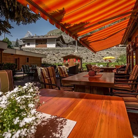 فندق Cheminee 3*